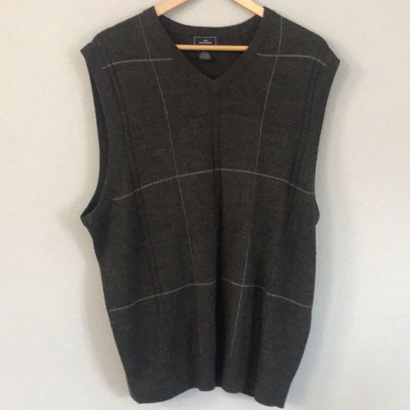 Dockers V Neck Sweater Vest - Picture 1 of 3
